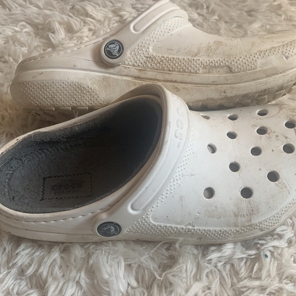 White Fuzzy Crocs - Picture 3 of 5